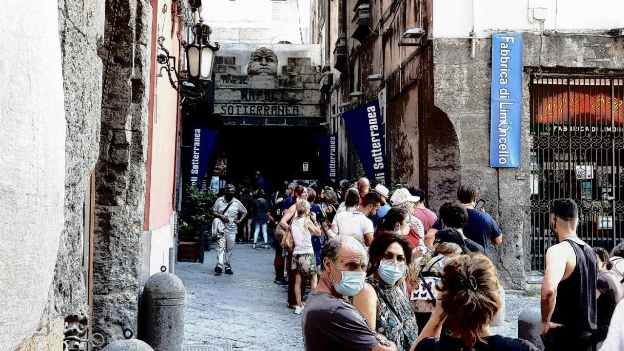 مبيت وإفطار نابولي Domus Armenio المظهر الخارجي الصورة